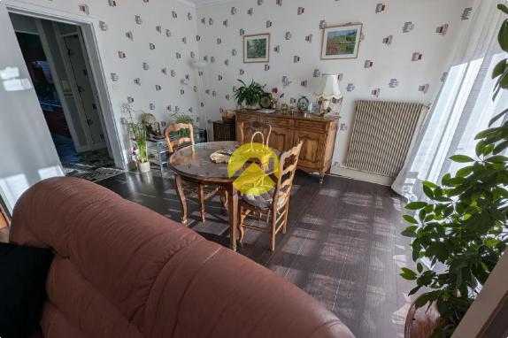 Apt 98m² avec balcon  