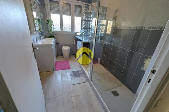 Apt 98m² avec balcon  
