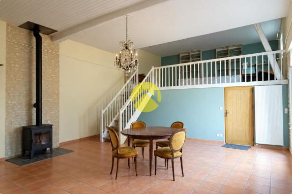 SPLENDIDE MAISON A LA CAMPAGNE