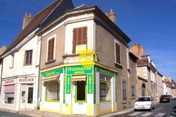 Local commercial Bourges, 60m2 à vendre