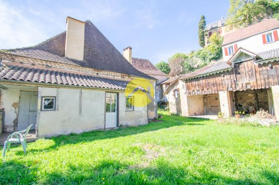 Maison au bord de la confluence Maison au bord de la confluence