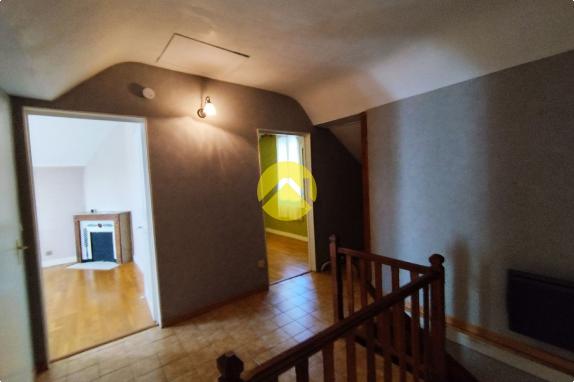 MAISON SUR SOUS SOL MAISON SUR SOUS SOL