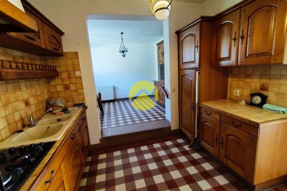 MAISON SUR SOUS SOL MAISON SUR SOUS SOL