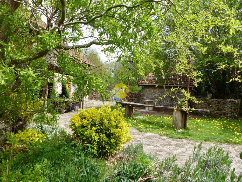 Maison avec terrain 7HA