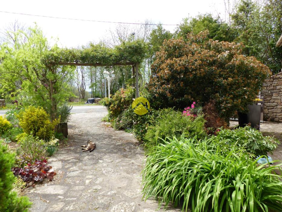 Maison avec terrain 7HA