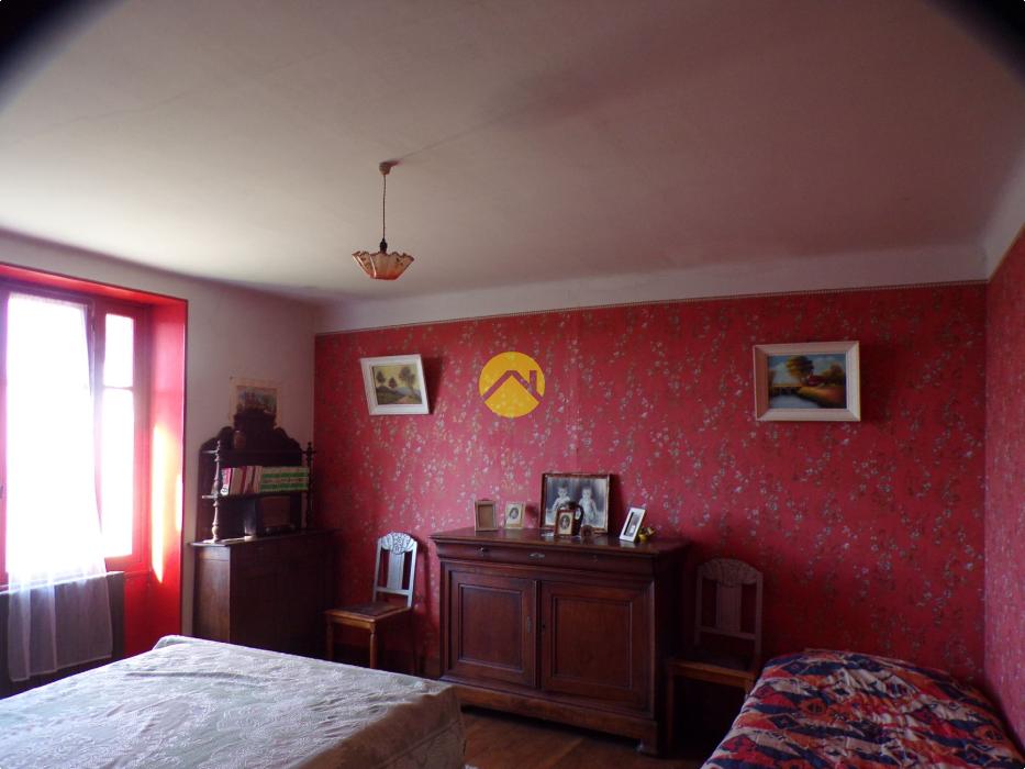 Maison sur sous-sol +te..rrain