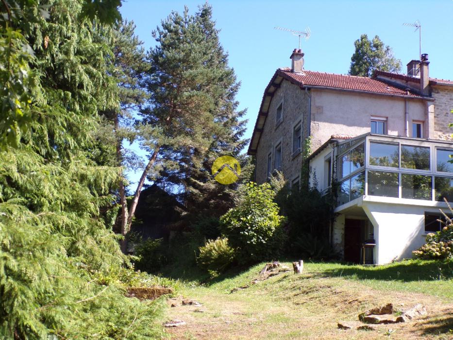 Maison-terrain et garage