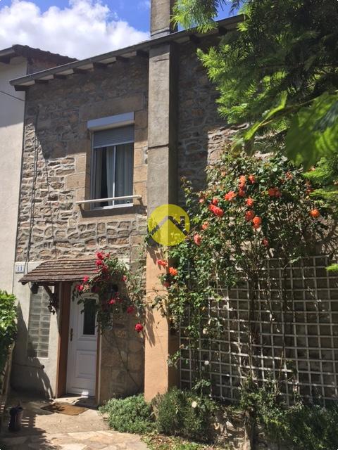 Maison-terrain et garage