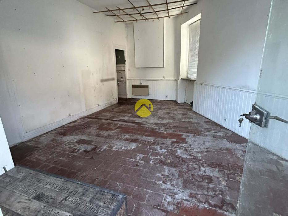 Appartement + Commerce ou autre