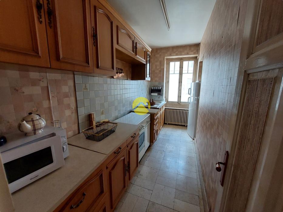 MAISON AVEC JARDIN-COUR-GARAGE