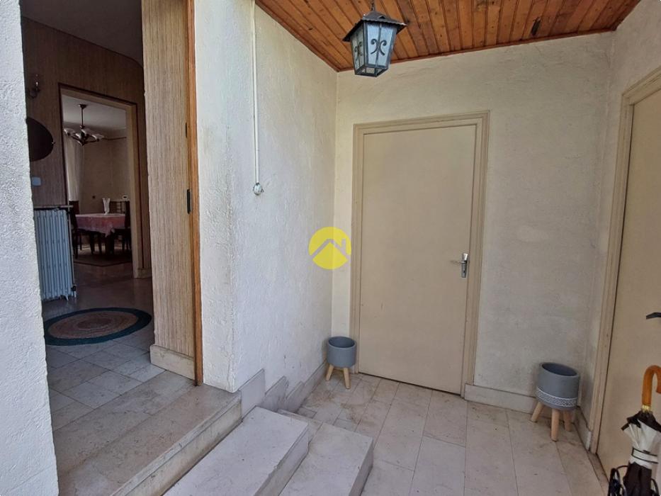 MAISON AVEC JARDIN-COUR-GARAGE