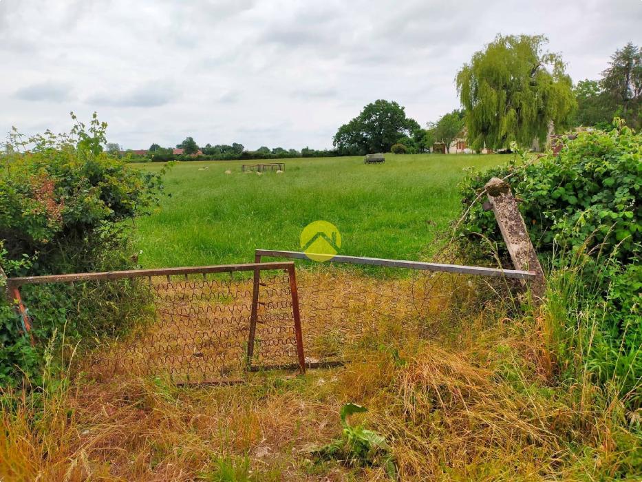 Terrain à bâtir de 1672 m²