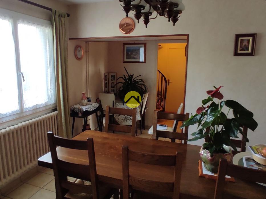 Maison avec pré-mare non attenant