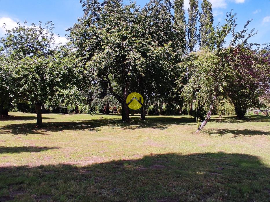 Terrain arboré de 1670 m²