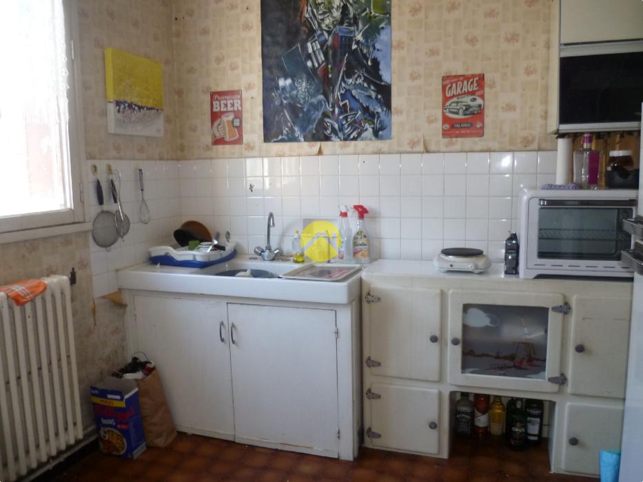 IMMEUBLE FORT POTENTIEL EN CV