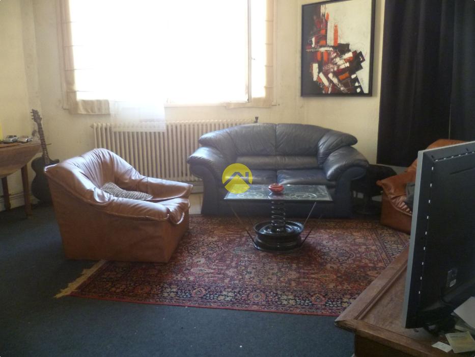 IMMEUBLE FORT POTENTIEL EN CV