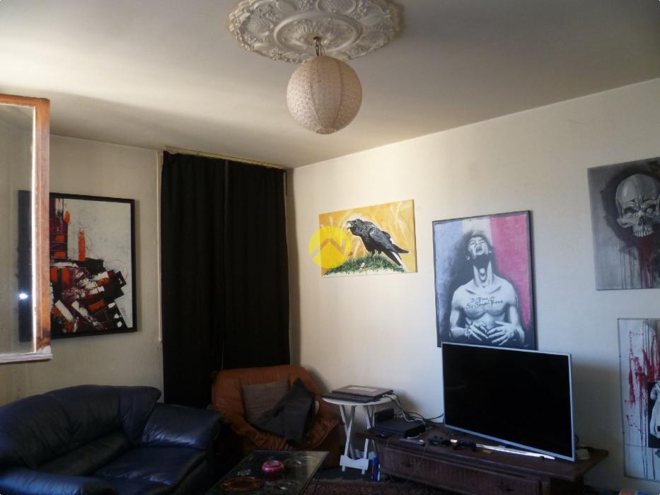 IMMEUBLE FORT POTENTIEL EN CV