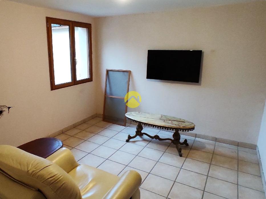 Maison au calme avec étang 