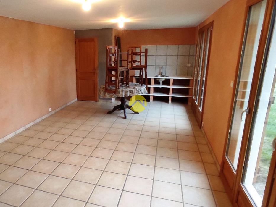 Maison au calme avec étang 