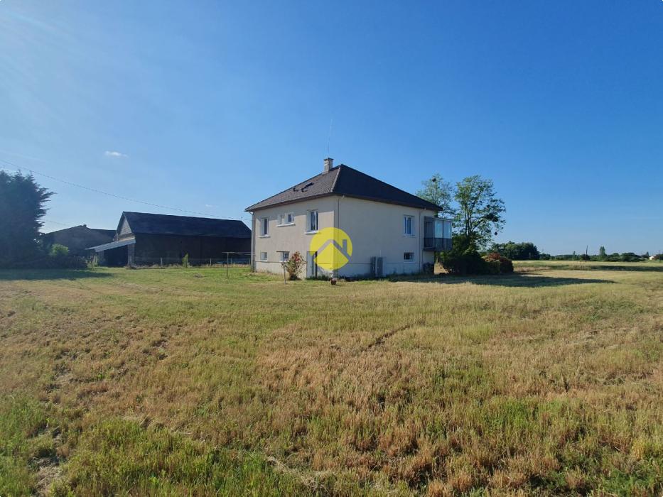 2 MAISONS, GRAND TERRAIN 