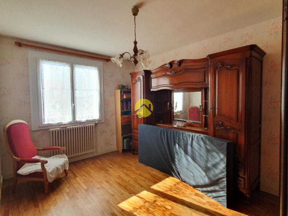 2 MAISONS, GRAND TERRAIN 
