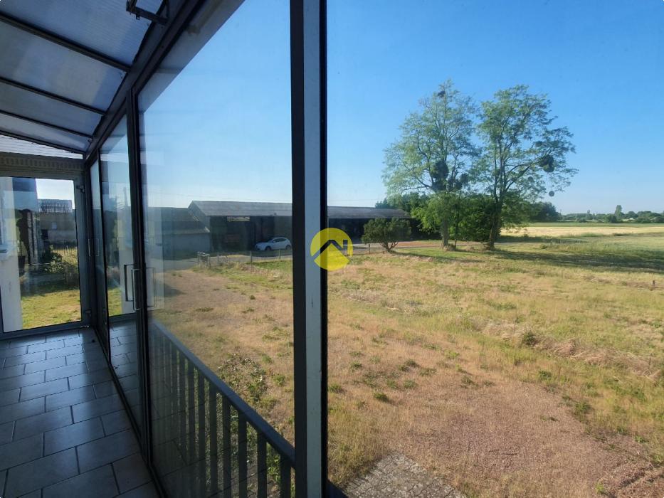 2 MAISONS, GRAND TERRAIN 