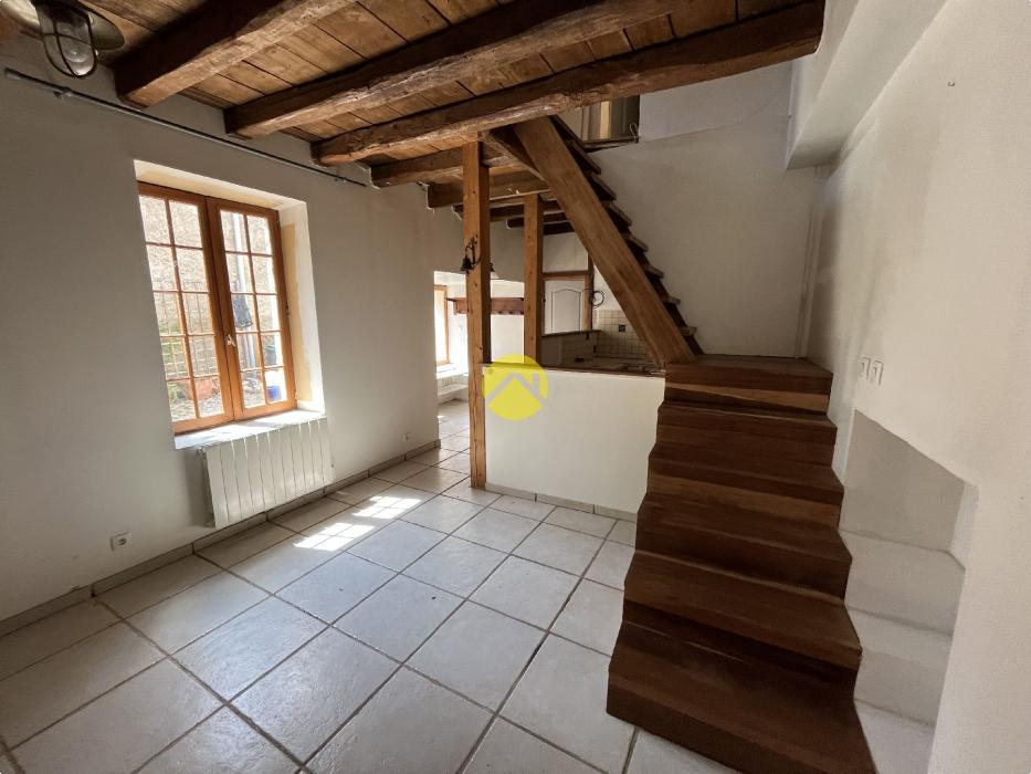Maison avec jardin+dépendance