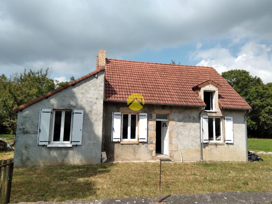 Maison sur 5860 m² de terrain