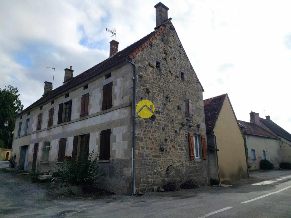 Grande maison de bourg 