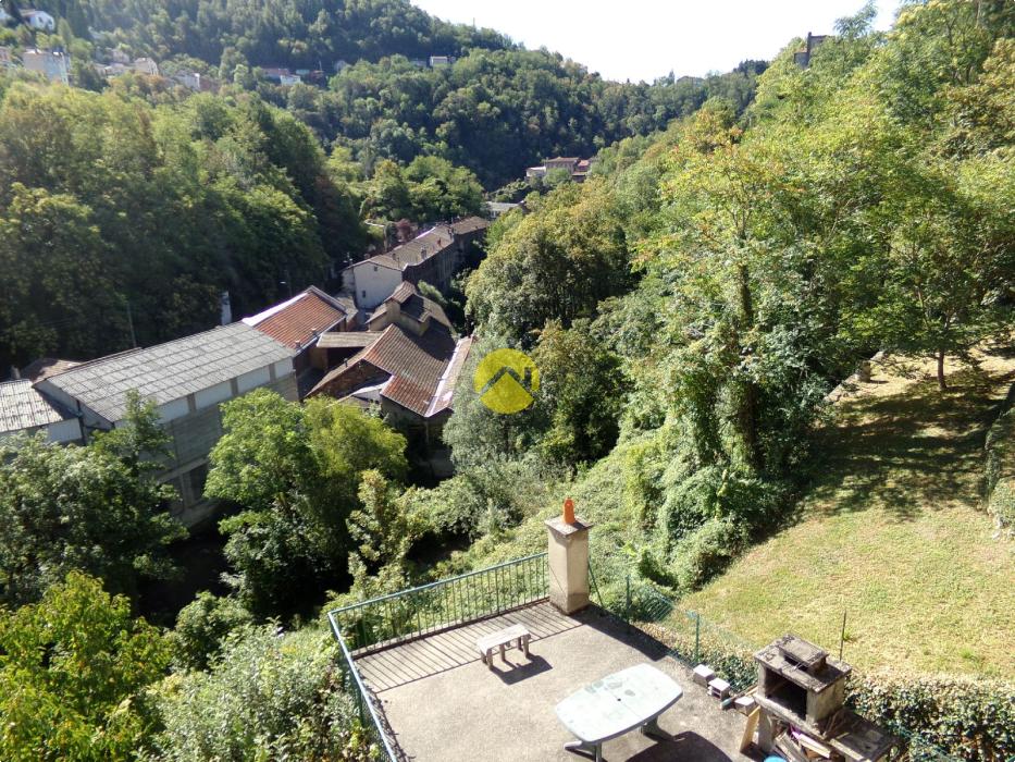 Maison de bourg gros potentiel