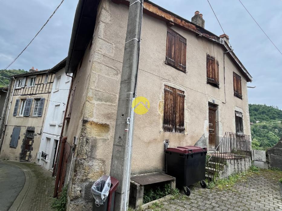 Maison de bourg gros potentiel