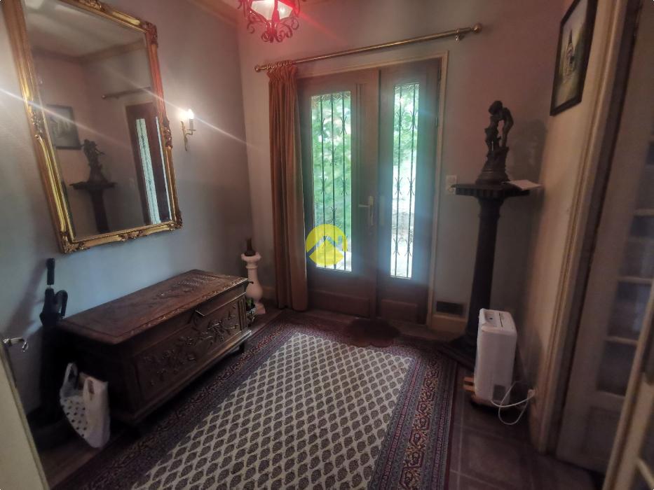 Belle Maison et Grand  Atelier