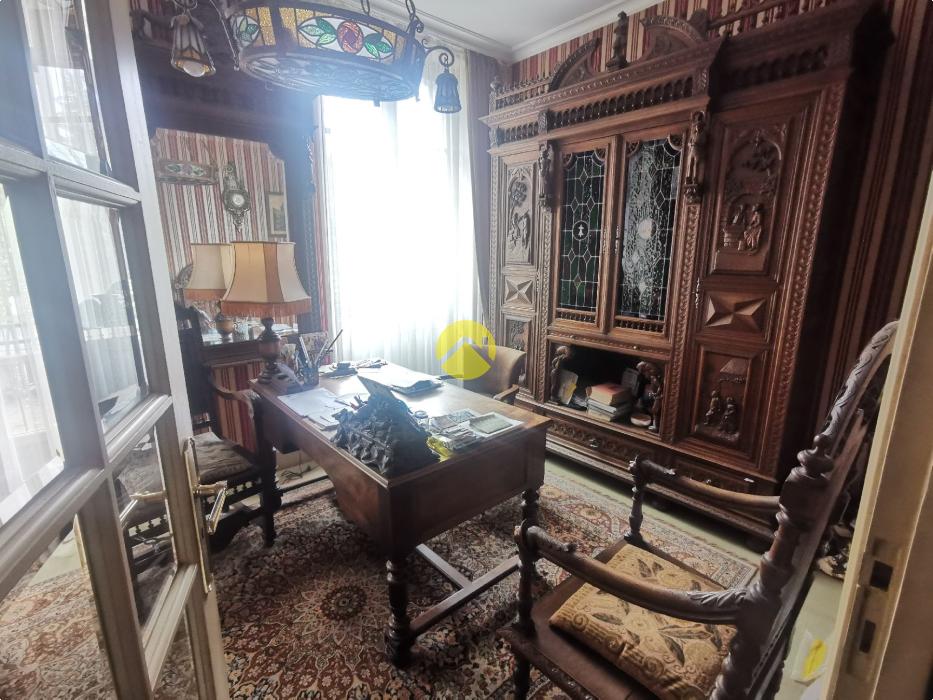 Belle Maison et Grand  Atelier