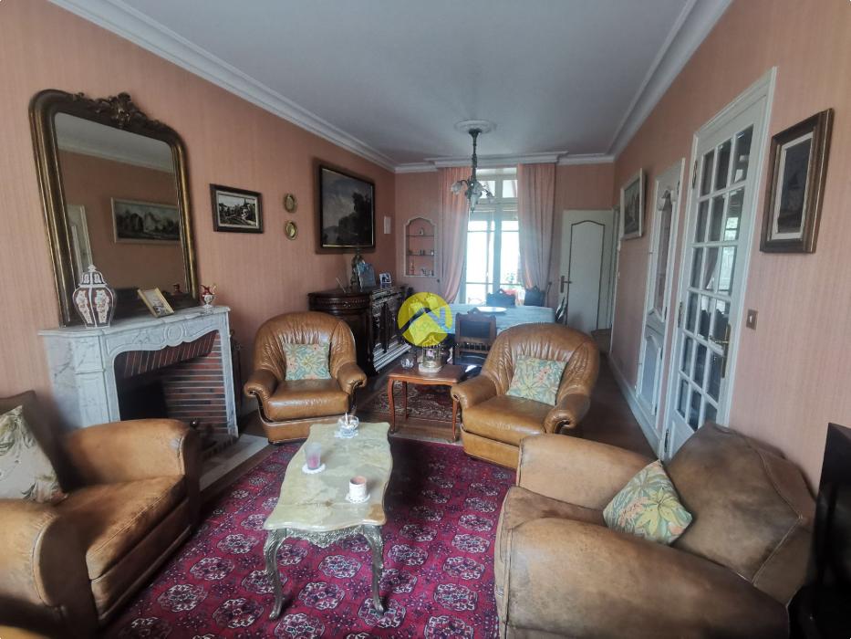Belle Maison et Grand  Atelier