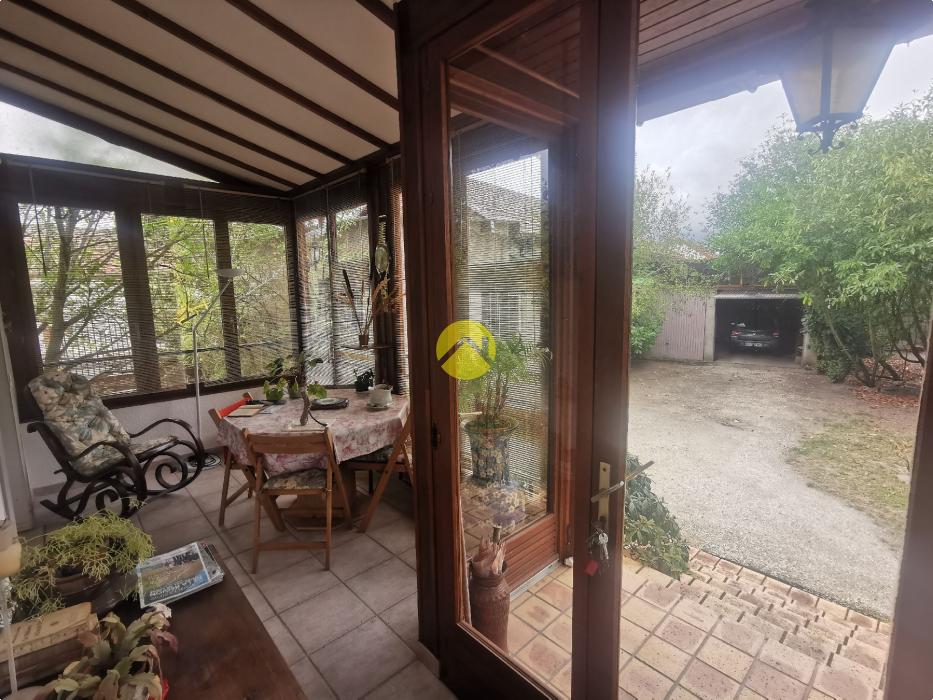 Belle Maison et Grand  Atelier