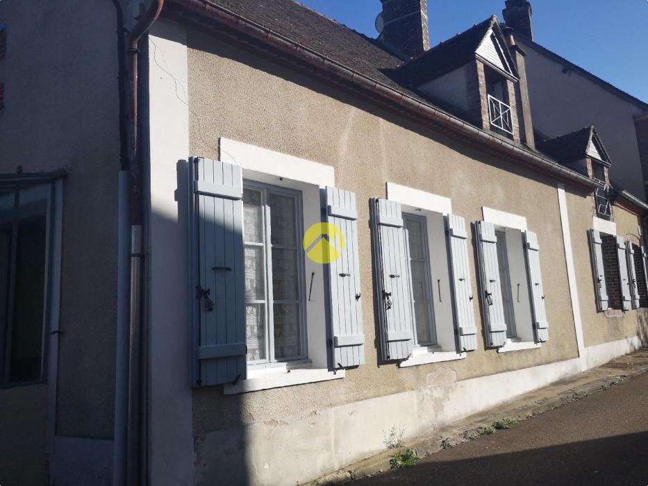 MAISON DE BOURG 4 CHAMBRES