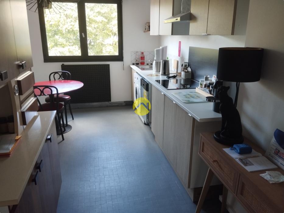 APPARTEMENT 85M² CLE EN MAIN