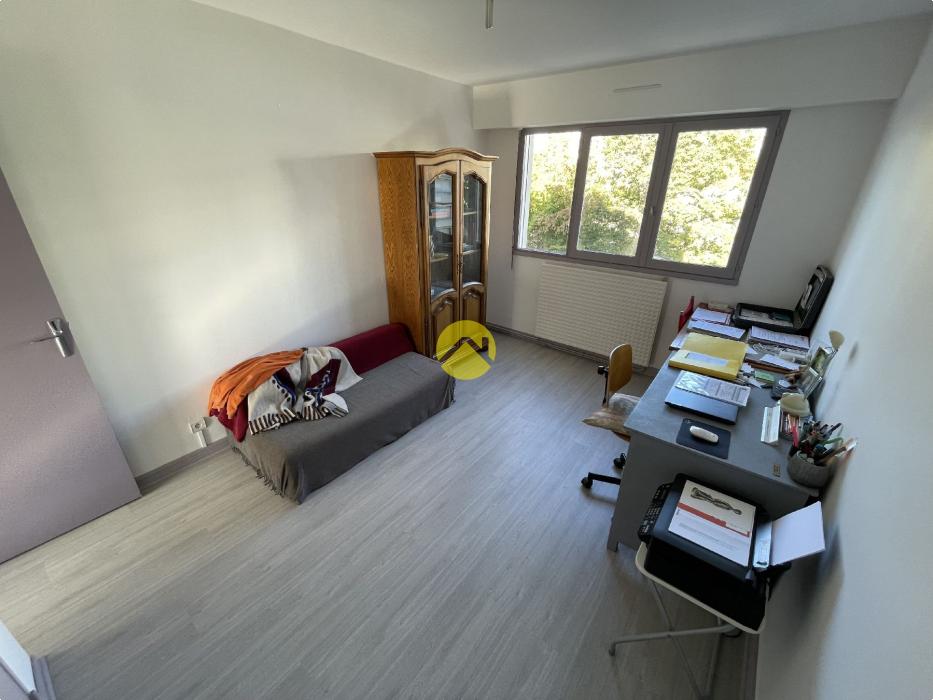 APPARTEMENT EN TRES BON ETAT