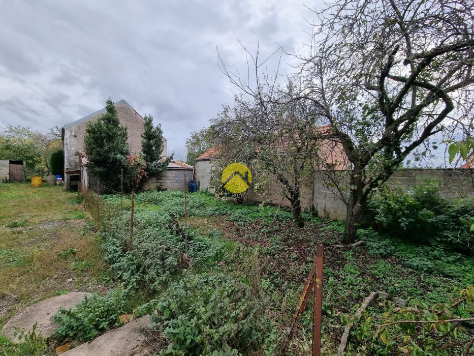 MAISON AVEC 700 M DE TERRAIN