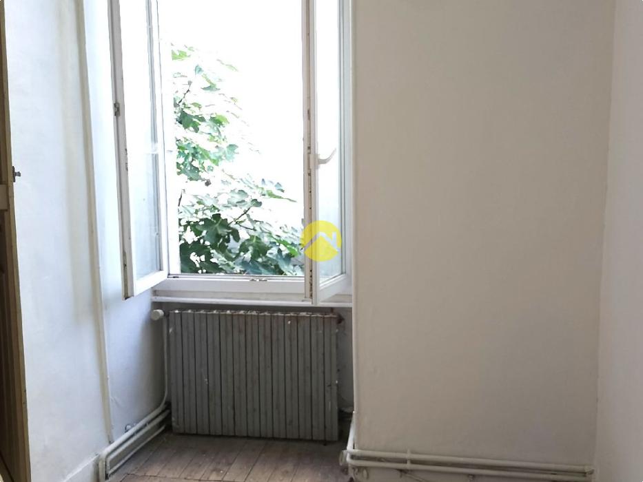 Maison avec cour