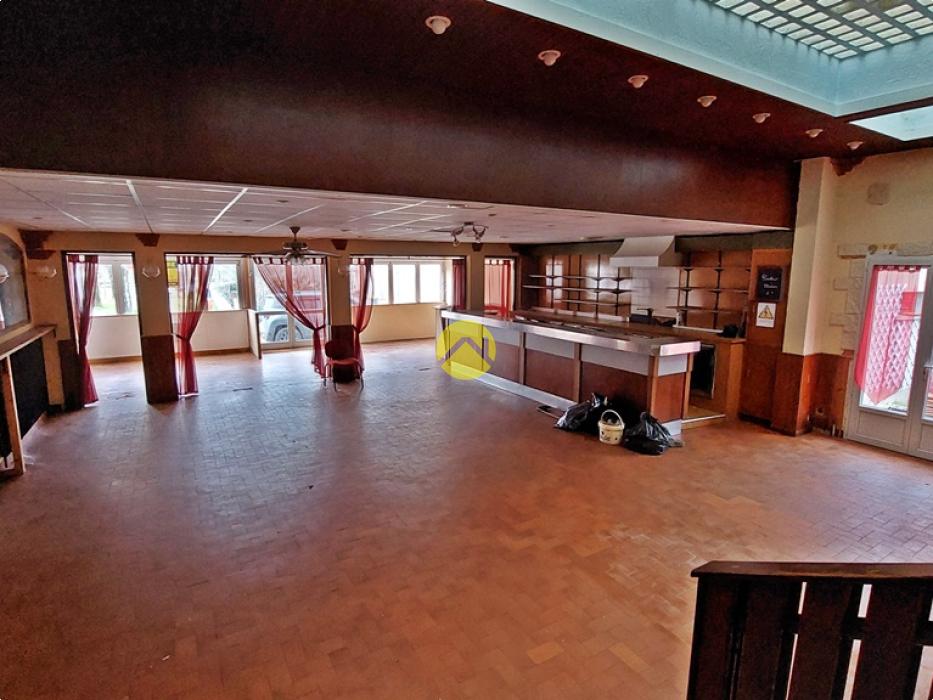 BAR - SNACK - LOGEMENT + HÔTEL