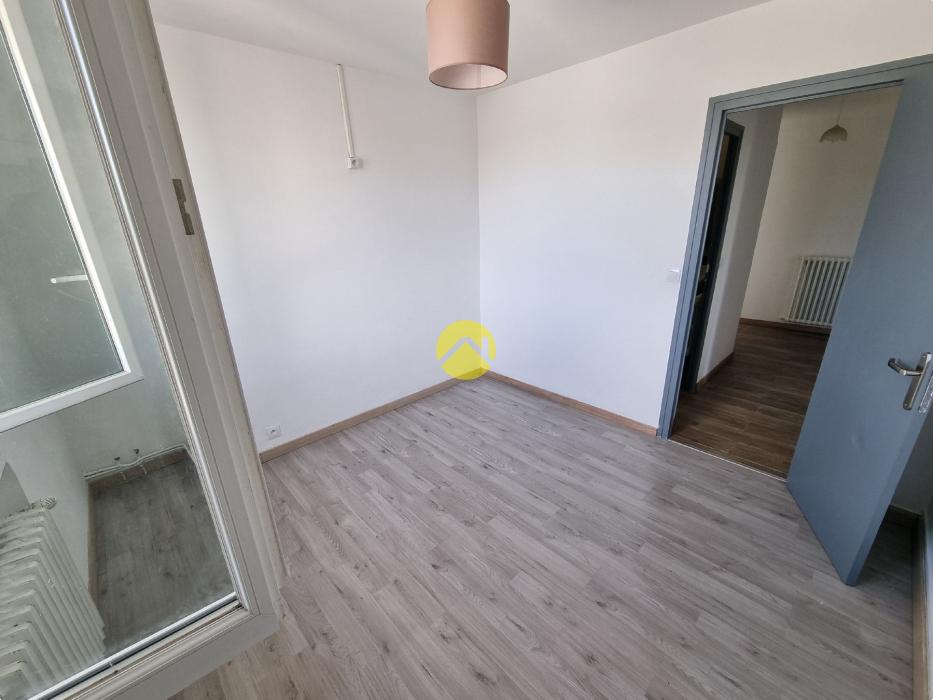 T6, 94M² RENOVE AVEC GARAGE