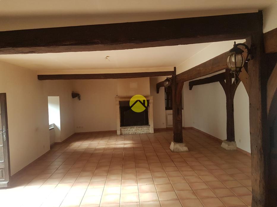 LONGERE 190M²