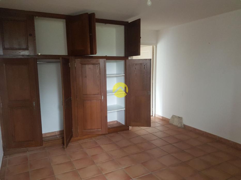 LONGERE 190M²