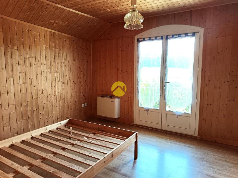 Maison en campagne avec hangar 