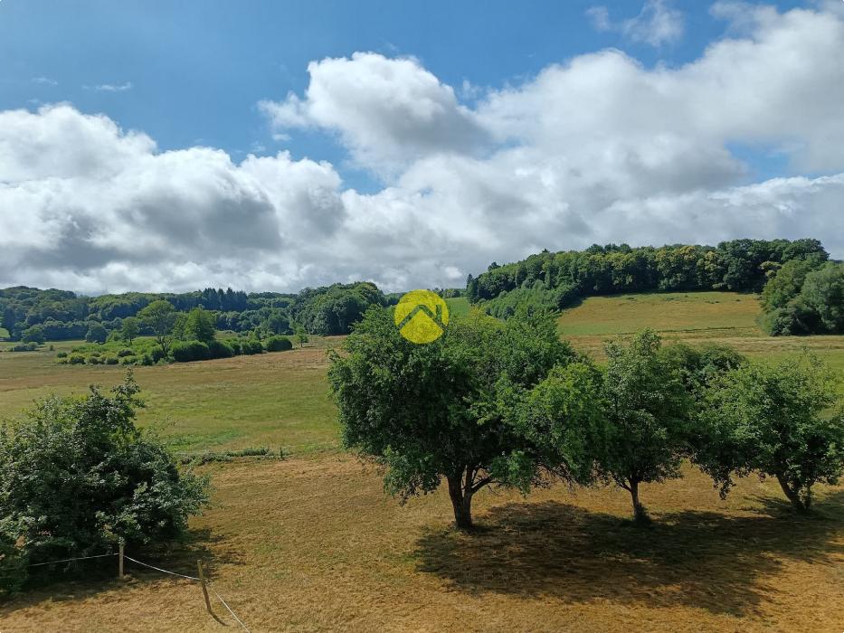 Maison en campagne avec hangar 