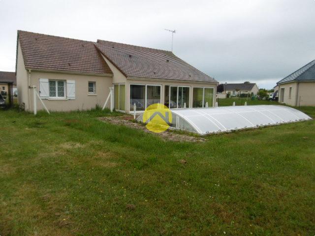 Pavillon avec piscine