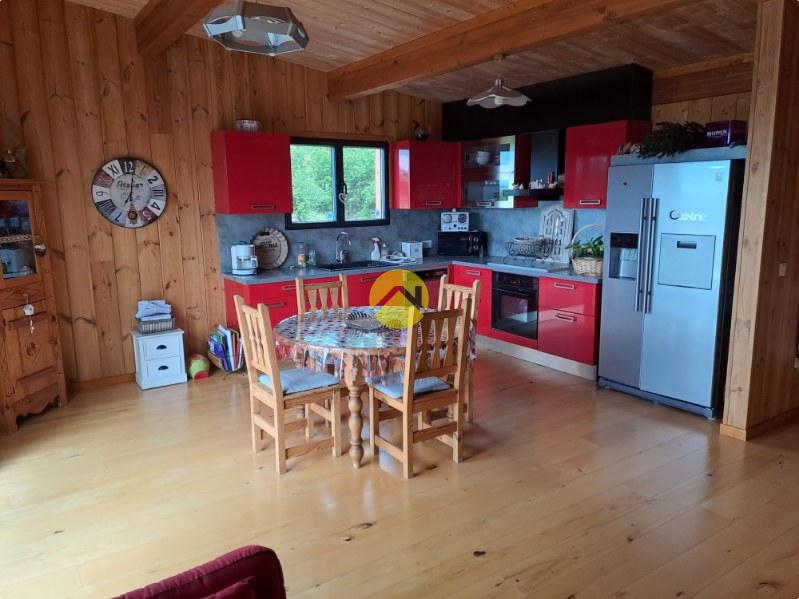 Grande maison en bois