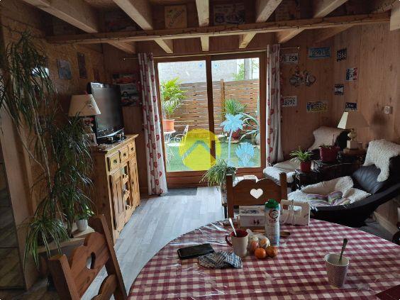 Grande maison en bois