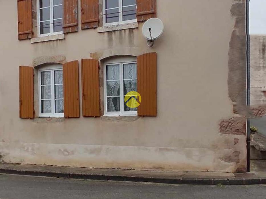 Maison de bourg + jardin 